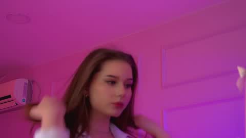 Snapshot of dianabecker chatting on 21, 5, 2026 Diana online show from 21, 5, 2026