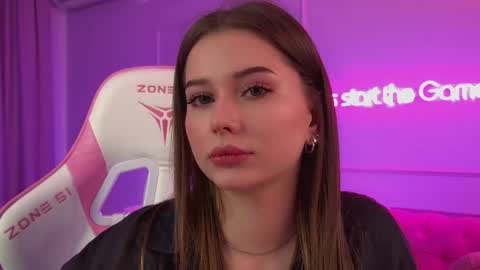 Snapshot of dianabecker chatting on 1, 6, 2026 Diana online show from 1, 6, 2026