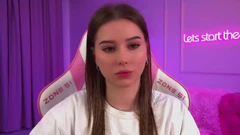 Snapshot of dianabecker chatting on 29, 6, 2026 Diana online show from 29, 6, 2026