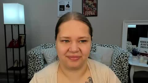 Snapshot of dianakristol chatting on 13, 5, 2026 Diana online show from 13, 5, 2026