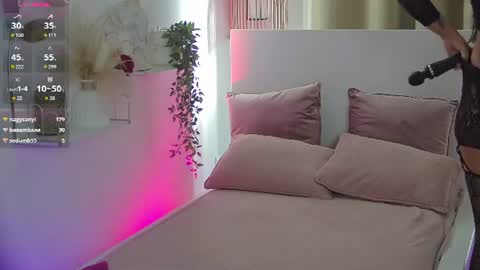 Snapshot of dianamoonnnn chatting on 28, 7, 2026 dianamoonnnn online show from 28, 7, 2026