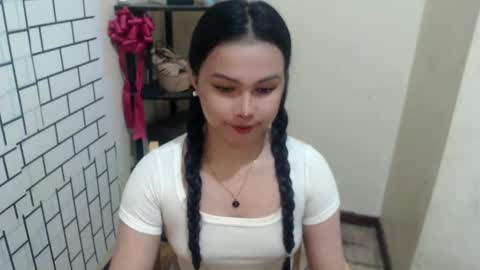 Snapshot of diane_intownx chatting on 4, 2, 2025 Diane online show from 4, 2, 2025