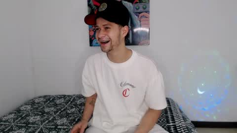 dick_boy_18 online show from 29, 4, 2026