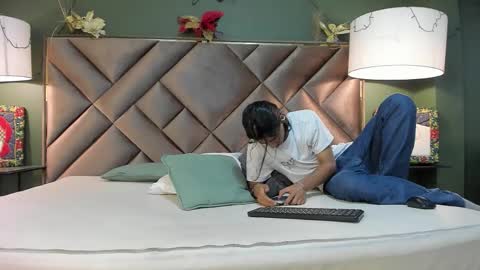 dickie_dicking online show from 17, 12, 2025