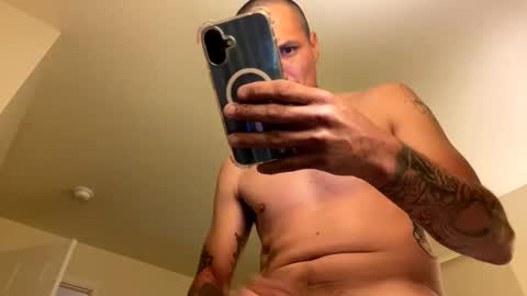 Snapshot of dickmade1 chatting on 1, 10, 2025 dickmade1 online show from 1, 10, 2025