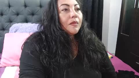 Snapshot of dihayara chatting on 8, 3, 2025 Mariana online show from 8, 3, 2025