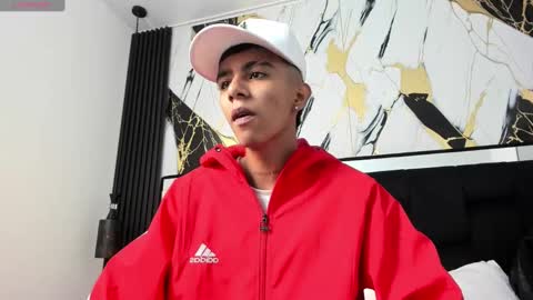 dikey_18 online show from 11, 1, 2025