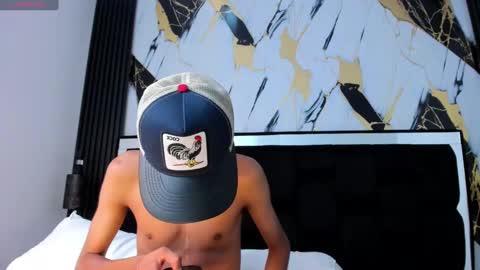 dikey_18 online show from 6, 2, 2025