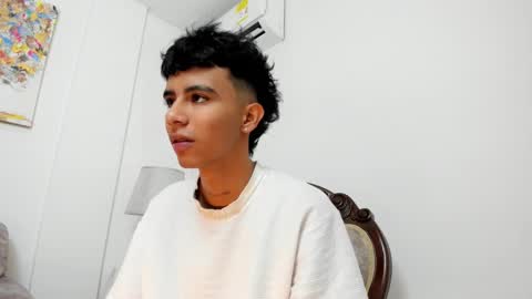 dikey_18 online show from 8, 2, 2025