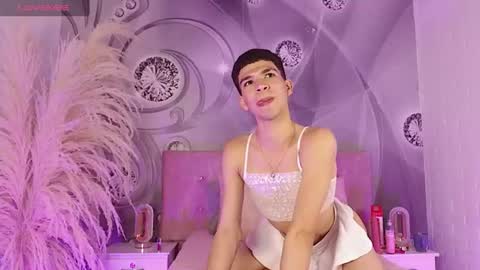 dilan_femboy_ online show from 3, 7, 2026