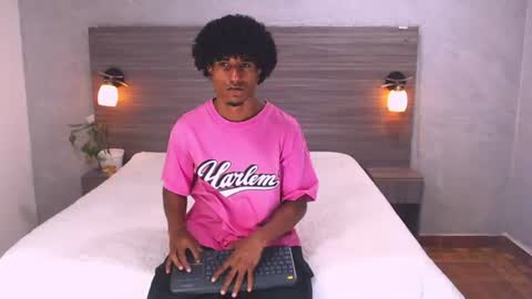 Snapshot of dilan_hall chatting on 20, 6, 2026 dilan_hall online show from 20, 6, 2026