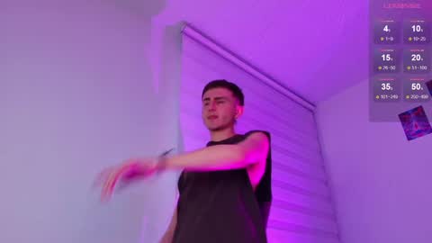 Julian Independent Model online show from 18, 4, 2026