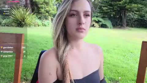 dionekiss online show from 18, 7, 2026