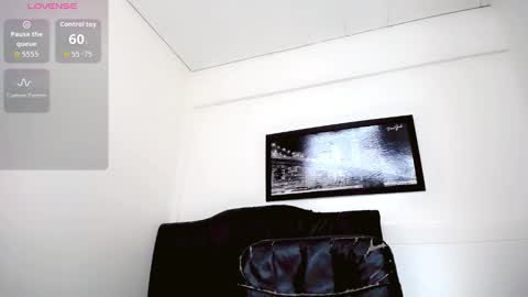 Diosiris Riannys online show from 25, 10, 2025