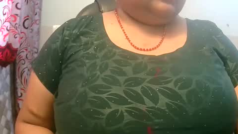 Snapshot of dipa2345 chatting on 21, 1, 2025 dipa2345 online show from 21, 1, 2025