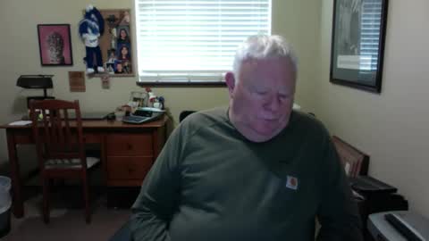 Snapshot of dirtrider195080438 chatting on 10, 4, 2026 dirtrider195080438 online show from 10, 4, 2026