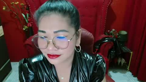 LatexQueen online show from 25, 4, 2026