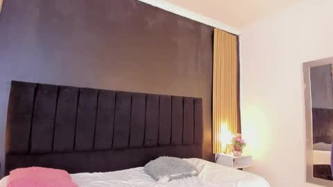 Soffie - Valentina - Yuya  Astro online show from 3, 4, 2026