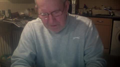 Snapshot of discovery63 chatting on 14, 12, 2024 discovery63 online show from 14, 12, 2024