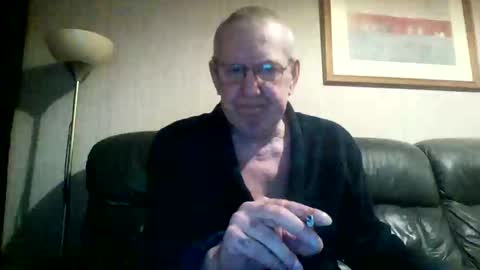 Snapshot of discovery63 chatting on 18, 12, 2024 discovery63 online show from 18, 12, 2024
