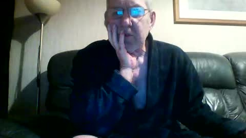 Snapshot of discovery63 chatting on 2, 1, 2025 discovery63 online show from 2, 1, 2025