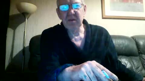 Snapshot of discovery63 chatting on 7, 1, 2025 discovery63 online show from 7, 1, 2025