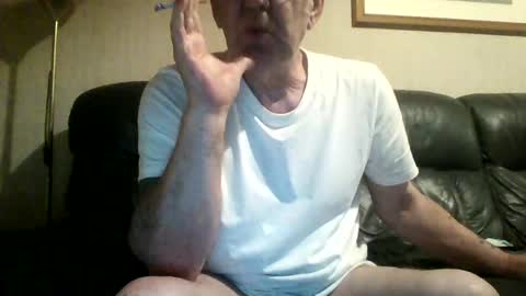 Snapshot of discovery63 chatting on 8, 9, 2025 discovery63 online show from 8, 9, 2025