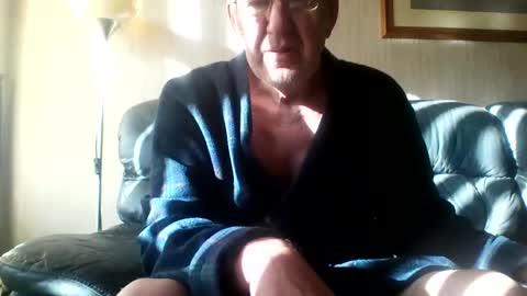 Snapshot of discovery63 chatting on 2, 11, 2025 discovery63 online show from 2, 11, 2025