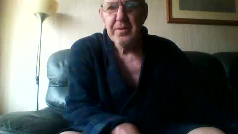 Snapshot of discovery63 chatting on 16, 11, 2025 discovery63 online show from 16, 11, 2025