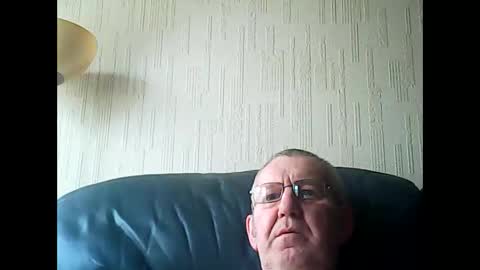 Snapshot of discovery63 chatting on 6, 6, 2026 discovery63 online show from 6, 6, 2026