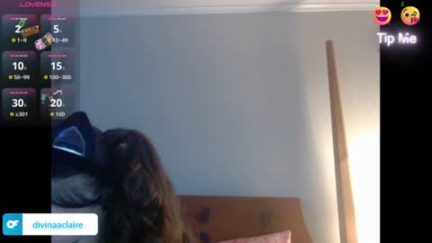 Divina Claire    online show from 1, 11, 2025