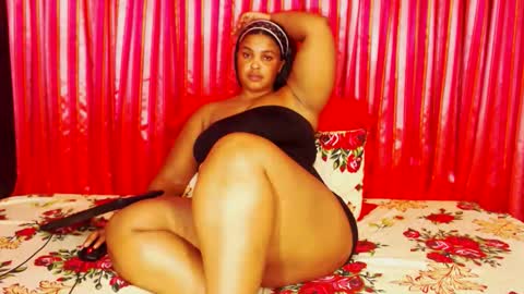 divinebooty93 online show from 26, 2, 2026