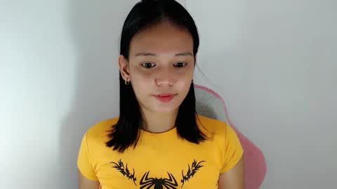 Snapshot of divinegoddness chatting on 30, 4, 2026 Crystal mae online show from 30, 4, 2026
