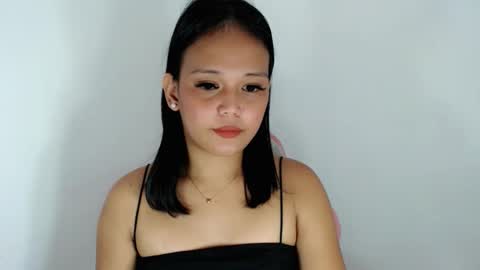 Snapshot of divinegoddness chatting on 22, 5, 2026 Crystal mae online show from 22, 5, 2026