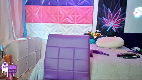 Jade Divyne online show from 8, 12, 2024