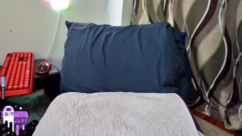 Jade Divyne online show from 5, 3, 2025