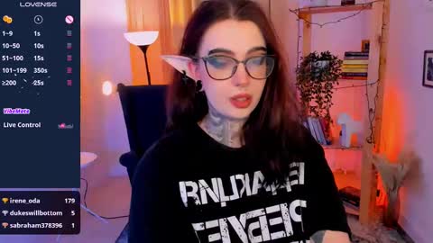 dixipixi_ online show from 9, 2, 2025