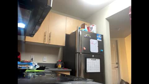 dizzinsweatyy online show from 14, 2, 2025