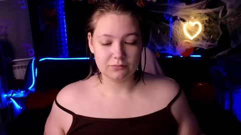 Snapshot of djennapalme chatting on 27, 10, 2025 Jenia online show from 27, 10, 2025