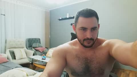 STR8 BOYv online show from 4, 12, 2025