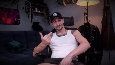 Snapshot of dl_raven chatting on 22, 12, 2024 Silverhand online show from 22, 12, 2024