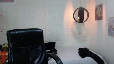 Snapshot of dmitrisanders1 chatting on 24, 12, 2024 Maybe in pvt online show from 24, 12, 2024