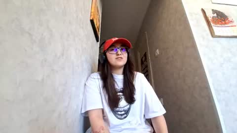 Snapshot of dodiebabikian chatting on 16, 7, 2026 Annie PVT IS OPEN online show from 16, 7, 2026