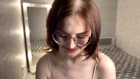 Snapshot of dodiebabikian chatting on 17, 7, 2026 Annie PVT IS OPEN online show from 17, 7, 2026