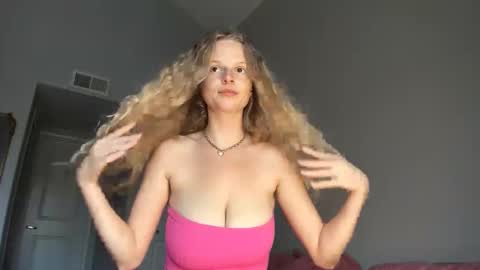 doeeyedpeach online show from 3, 5, 2026