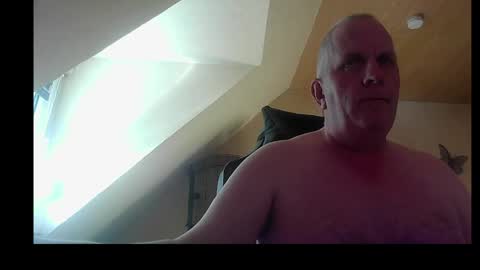doggy2629 online show from 19, 4, 2026