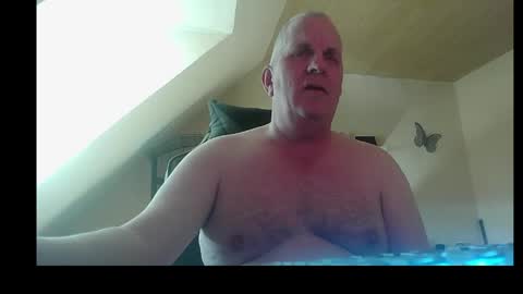 Snapshot of doggy2629 chatting on 23, 4, 2026 doggy2629 online show from 23, 4, 2026