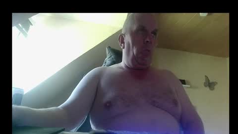 Snapshot of doggy2629 chatting on 28, 5, 2026 doggy2629 online show from 28, 5, 2026