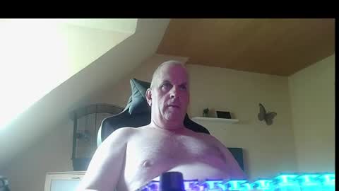 Snapshot of doggy2629 chatting on 21, 6, 2026 doggy2629 online show from 21, 6, 2026