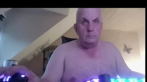 Snapshot of doggy2629 chatting on 24, 6, 2026 doggy2629 online show from 24, 6, 2026